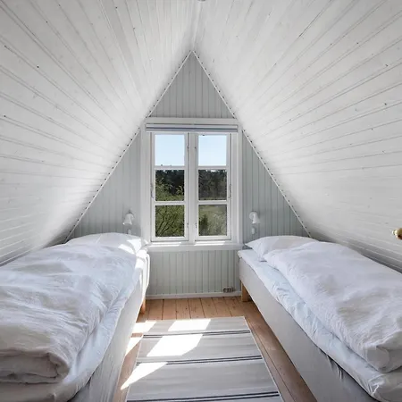 Rent A Charming And Well-maintained With A Beautiful Sea View In 度假居 埃贝尔托夫特